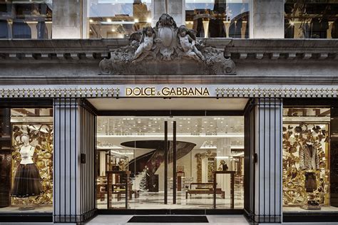 dolce gabbana londra|dolce e gabbana online shopping.